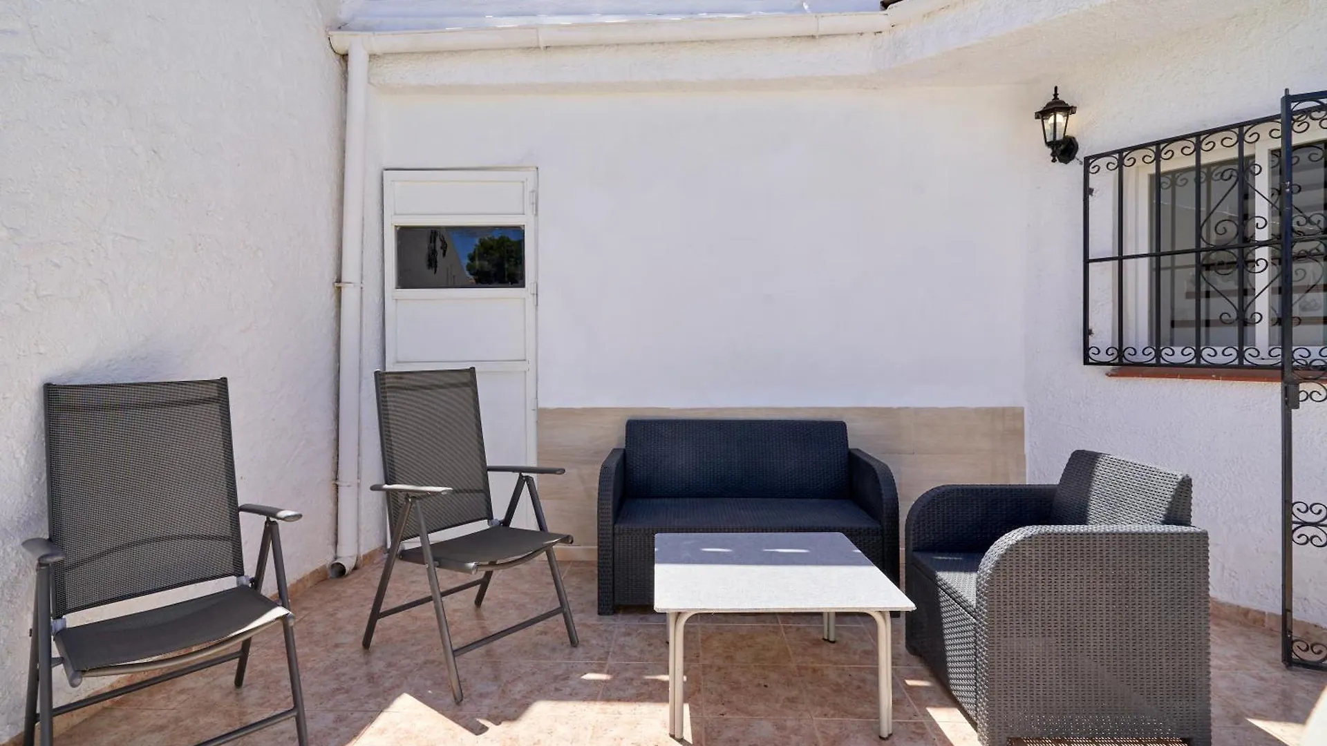 Villa Harmony نيرخا 0*,  إسبانيا